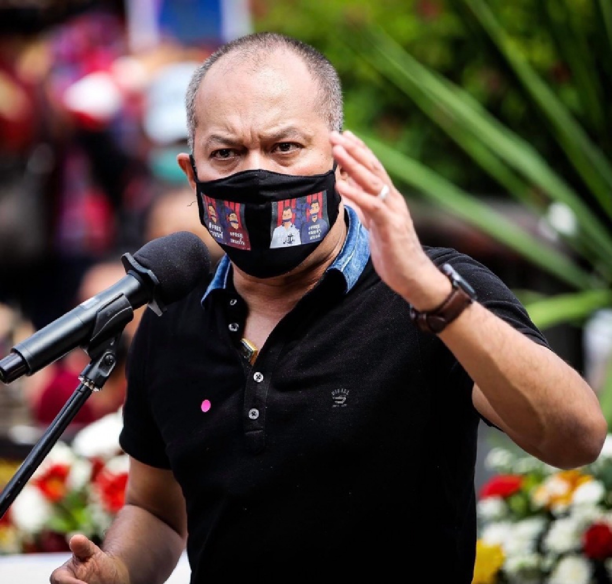 รุกใหญ่ "ทักษิณ" คู่ขนาน "คาร์ม็อบ" ดีเดย์ 15 สิงหา ประยุทธ์ออกไป