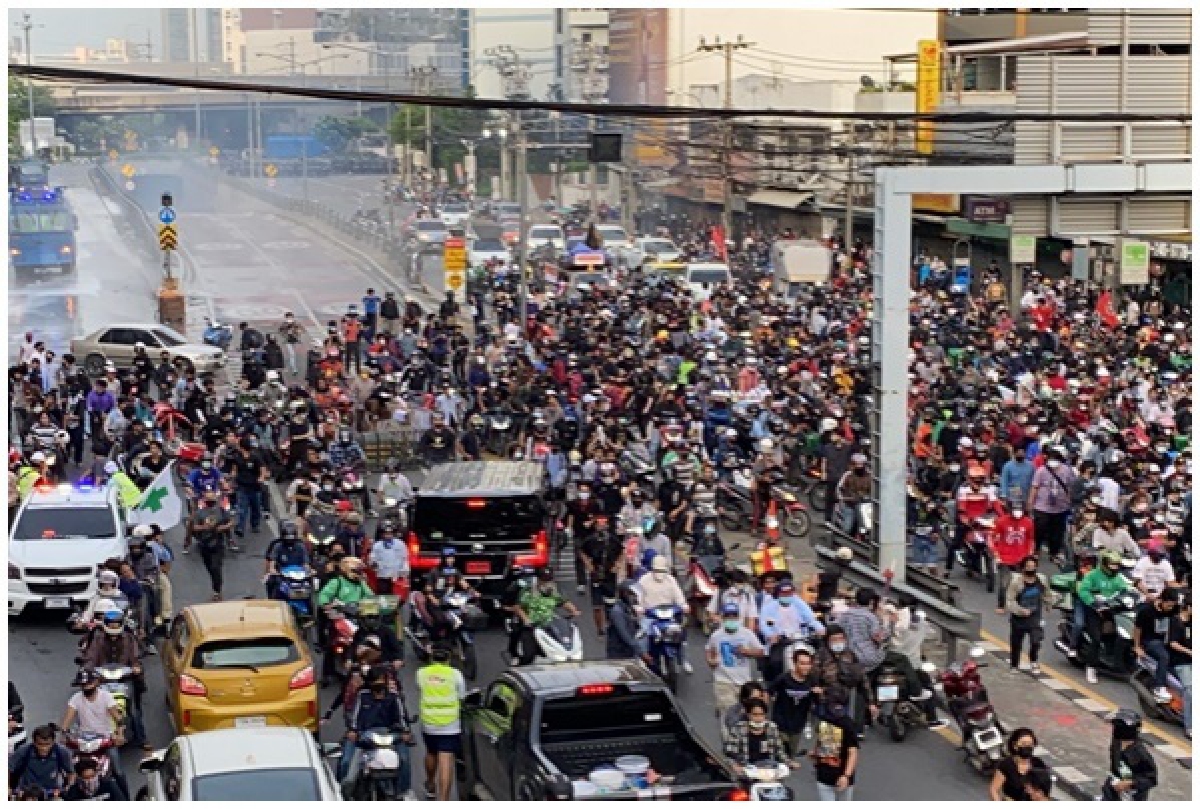 ไร้หัวไร้แกนนำ 'ม็อบ 10 สิงหา' ฮาร์ดคอร์ 'จรยุทธ์' เสี่ยงจลาจล