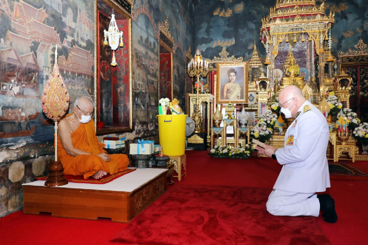 ในหลวง ทรงโปรดเกล้าฯ ให้ ผู้แทนพระองค์ บำเพ็ญพระราชกุศล เนื่องใน "วันแม่แห่งชาติ" 