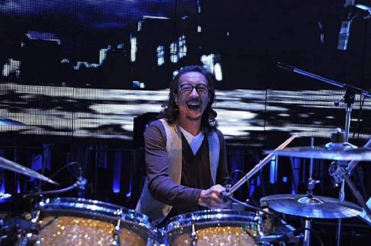 ปิดตำนานมือกลอง "บ๊อบ โรเบิร์ต ดีล่า" เสียชีวิตแล้ว 