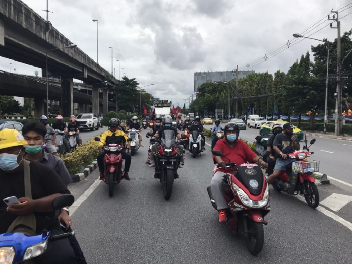 "คาร์ม็อบ"โดนแล้ว  เจ้าหน้าที่ตำรวจดำเนินคดีไม่ต่ำกว่า 22 คดี