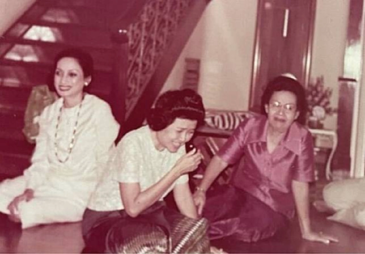  "เจี๊ยบ โสภิตนภา" โพสต์ภาพหาดูยาก ร่วมอาลัย "ท่านผู้หญิงบุญเรือน"