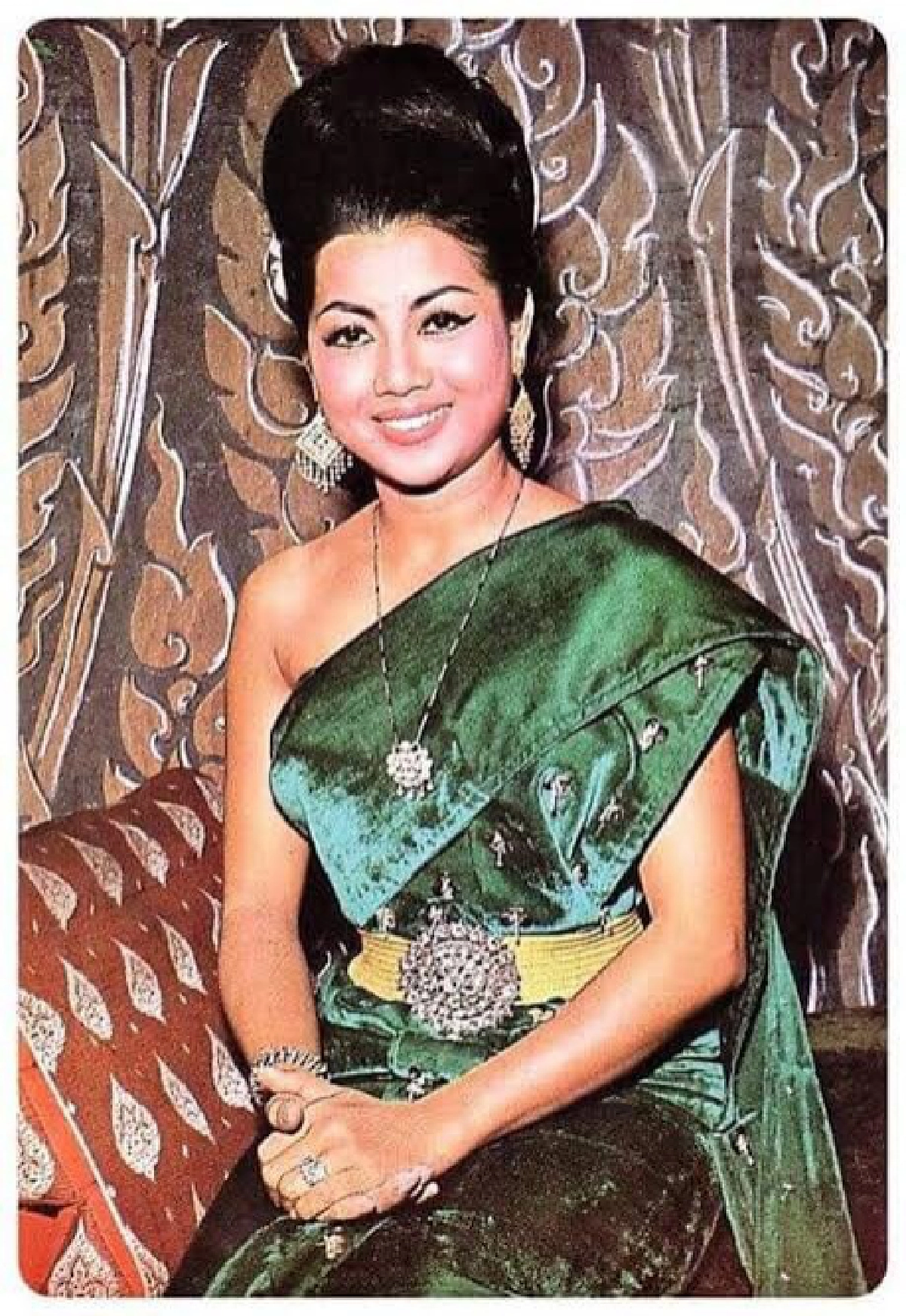อาลัยครั้งสุดท้าย คนบันเทิงร่วมส่ง "อ๊อด กิ่งดาว ดารณี" นักแสดงอาวุโสชื่อดังที่จากไปอย่างสงบ 