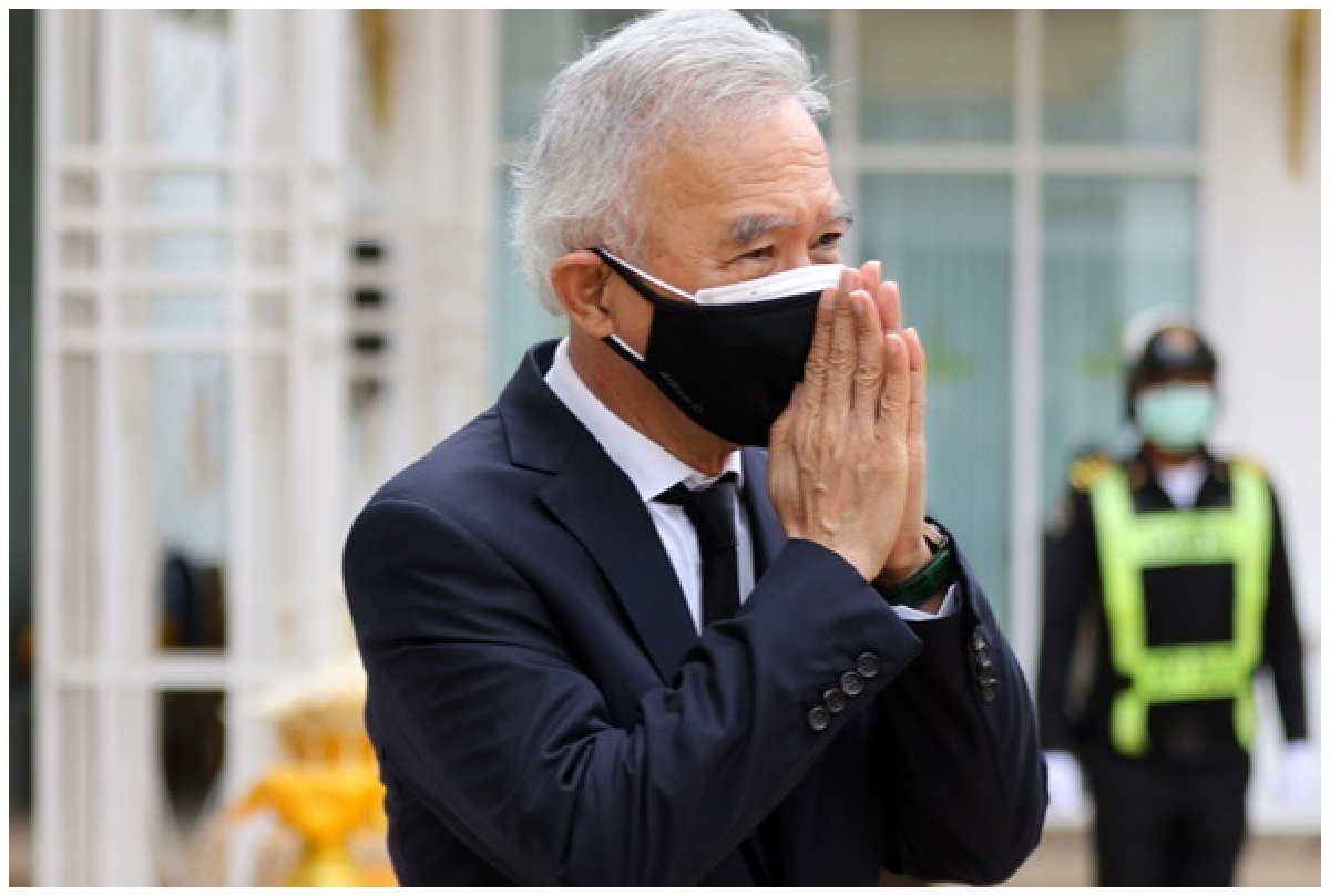 "สุวัจน์" นำทีมพรรคชาติพัฒนา  ร่วมอาลัย "ท่านผู้หญิงบุญเรือน"