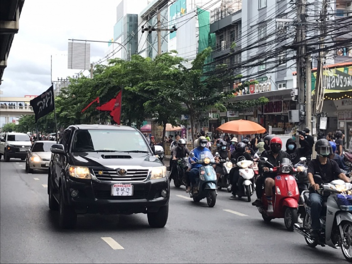 "คาร์ม็อบ"โดนแล้ว  เจ้าหน้าที่ตำรวจดำเนินคดีไม่ต่ำกว่า 22 คดี