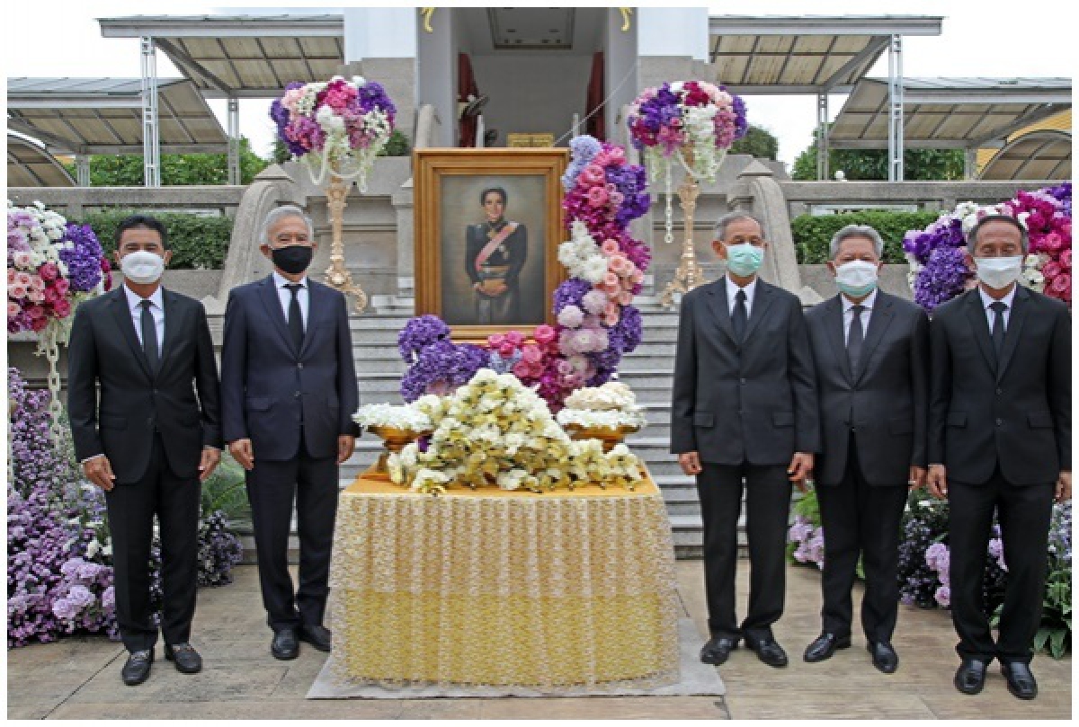 "สุวัจน์" นำทีมพรรคชาติพัฒนา  ร่วมอาลัย "ท่านผู้หญิงบุญเรือน"