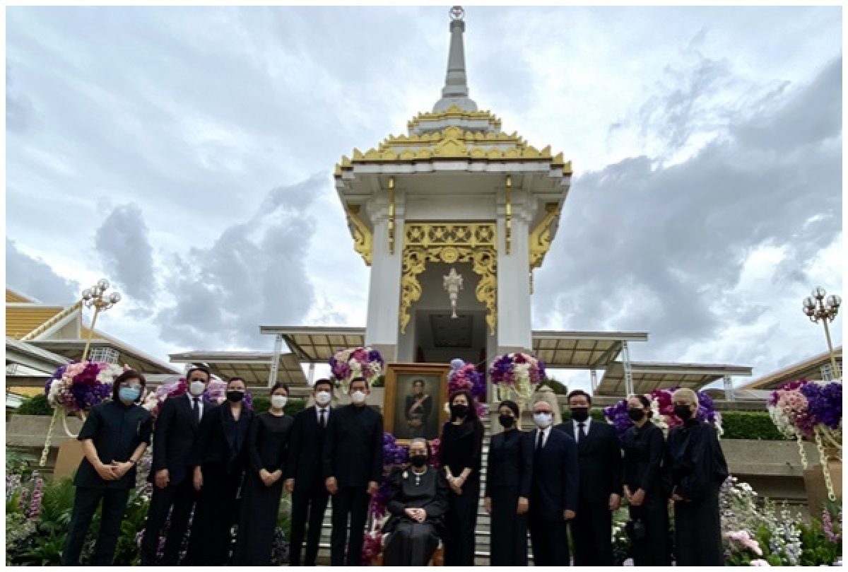 "สุวัจน์" นำทีมพรรคชาติพัฒนา  ร่วมอาลัย "ท่านผู้หญิงบุญเรือน"