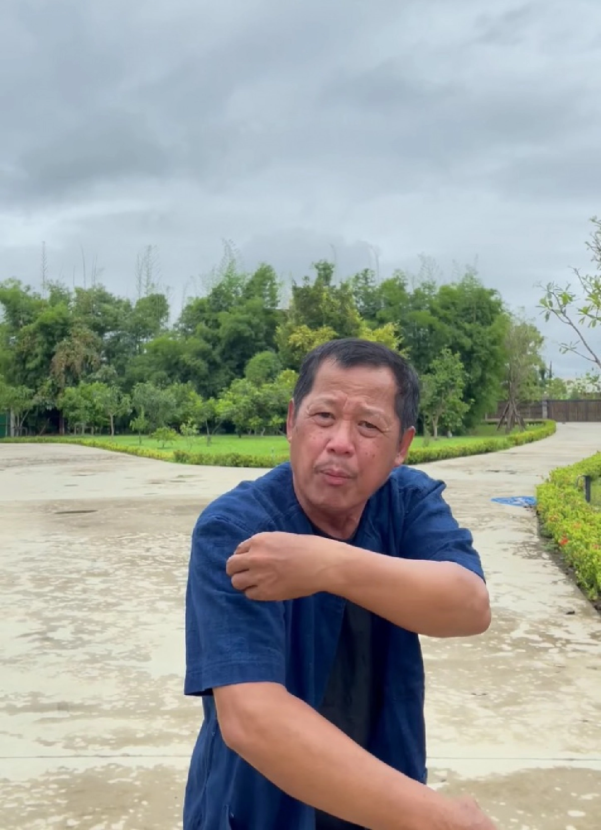 เดือดมาก "อ. เฉลิมชัย โฆษิตพิพัฒน์" ซัดแรงถึงพวกไร้จิตสำนึก แย่งด่านหน้าฉีดไฟเซอร์ 