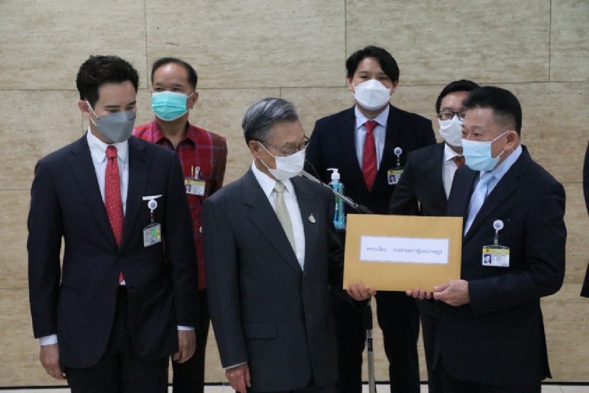 ซักฟอกรัฐบาล แต่"ฝ่ายค้าน"ร้าว 