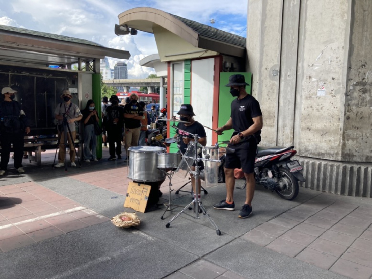 เตรียมเคลื่อนขบวน "กลุ่มทะลุฟ้า" มุ่งหน้าบ้านนายกฯ