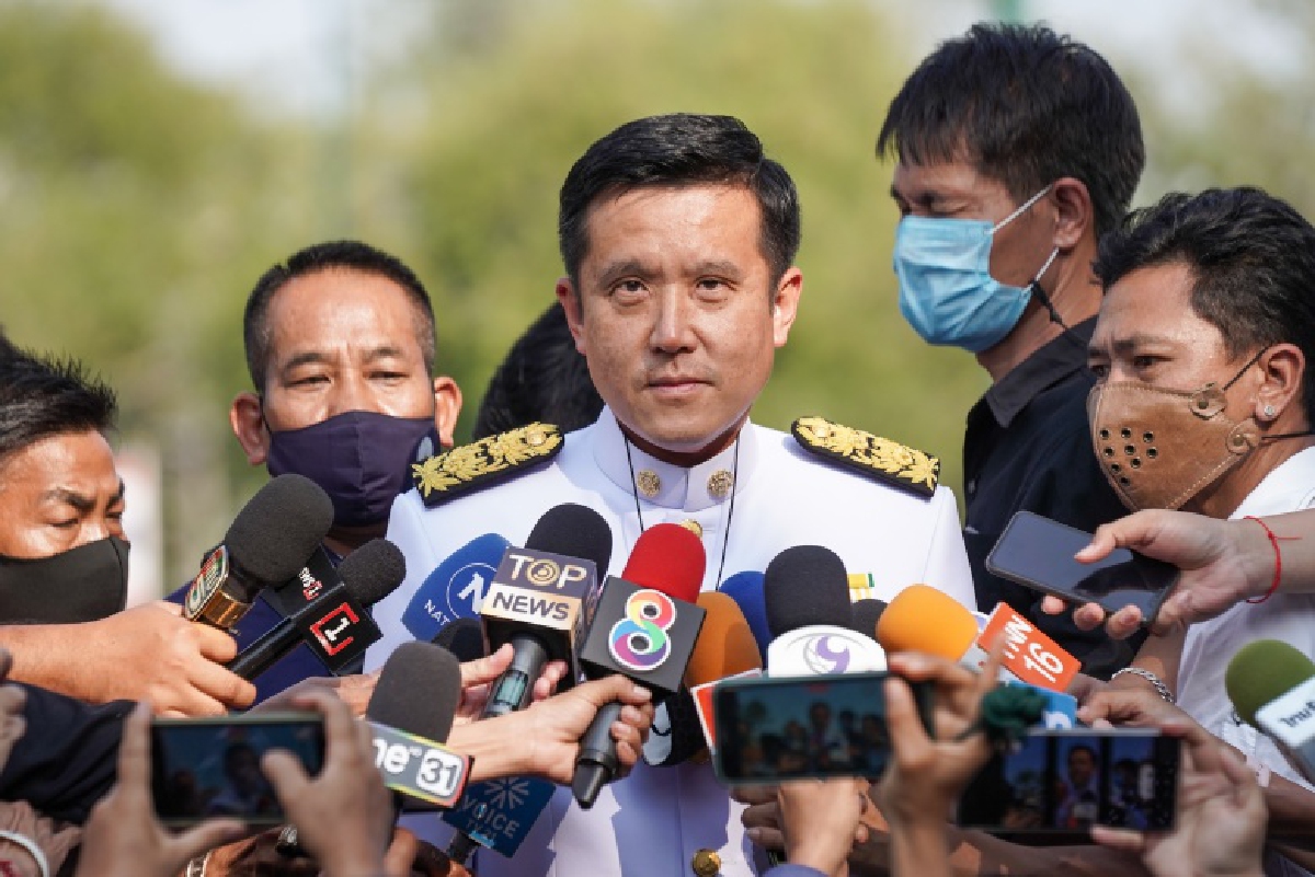 ซักฟอกรัฐบาล แต่"ฝ่ายค้าน"ร้าว 