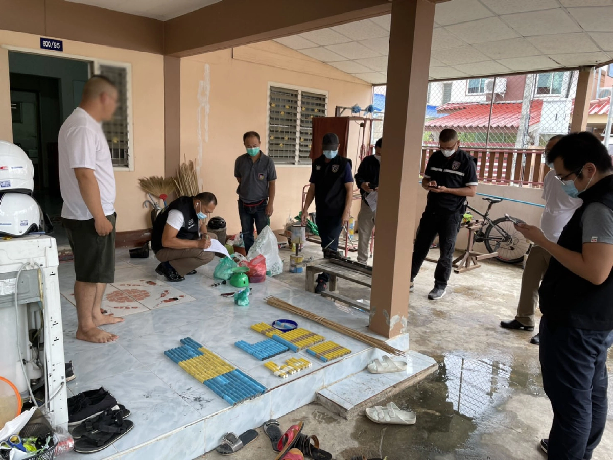 ตร.ไซเบอร์ รวบหนุ่มเชียงราย โพสต์ Tiktok โชว์ทำ"บั้งไฟเล็ก"คล้ายอาวุธม็อบ