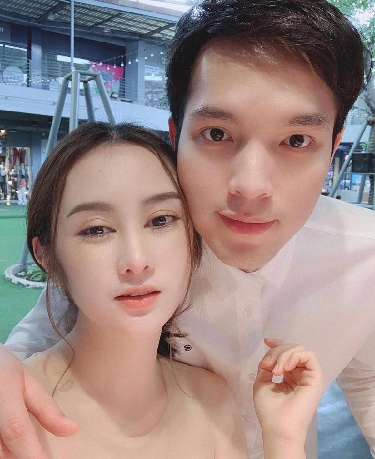 "บอย โชคชัย" เมียดีเปย์หนัก เซอร์ไพรส์รถหรูป้ายแดงส่งถึงหน้าบ้าน