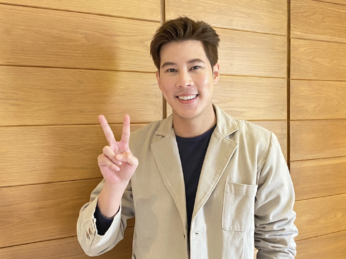 อิ่มบุญอุ่นใจ “เข้ม หัสวีร์” ขอบคุณแฟนคลับ ร่วมวันเกิด รายได้มอบให้การแพทย์