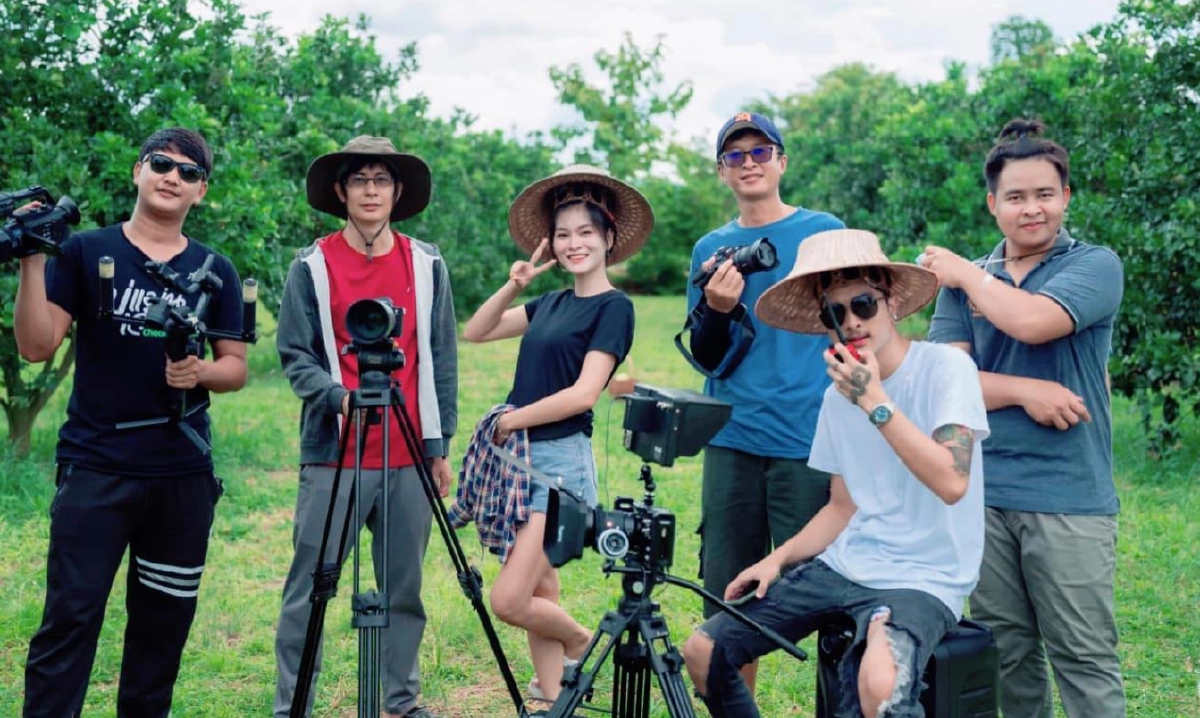 ฟาดเดือด นายห้างไหทองคำ จัดหนัก สอนมวยคนลูกทุ่ง แซะโหนกระแส แขวะ “เอ๋ มิรา”