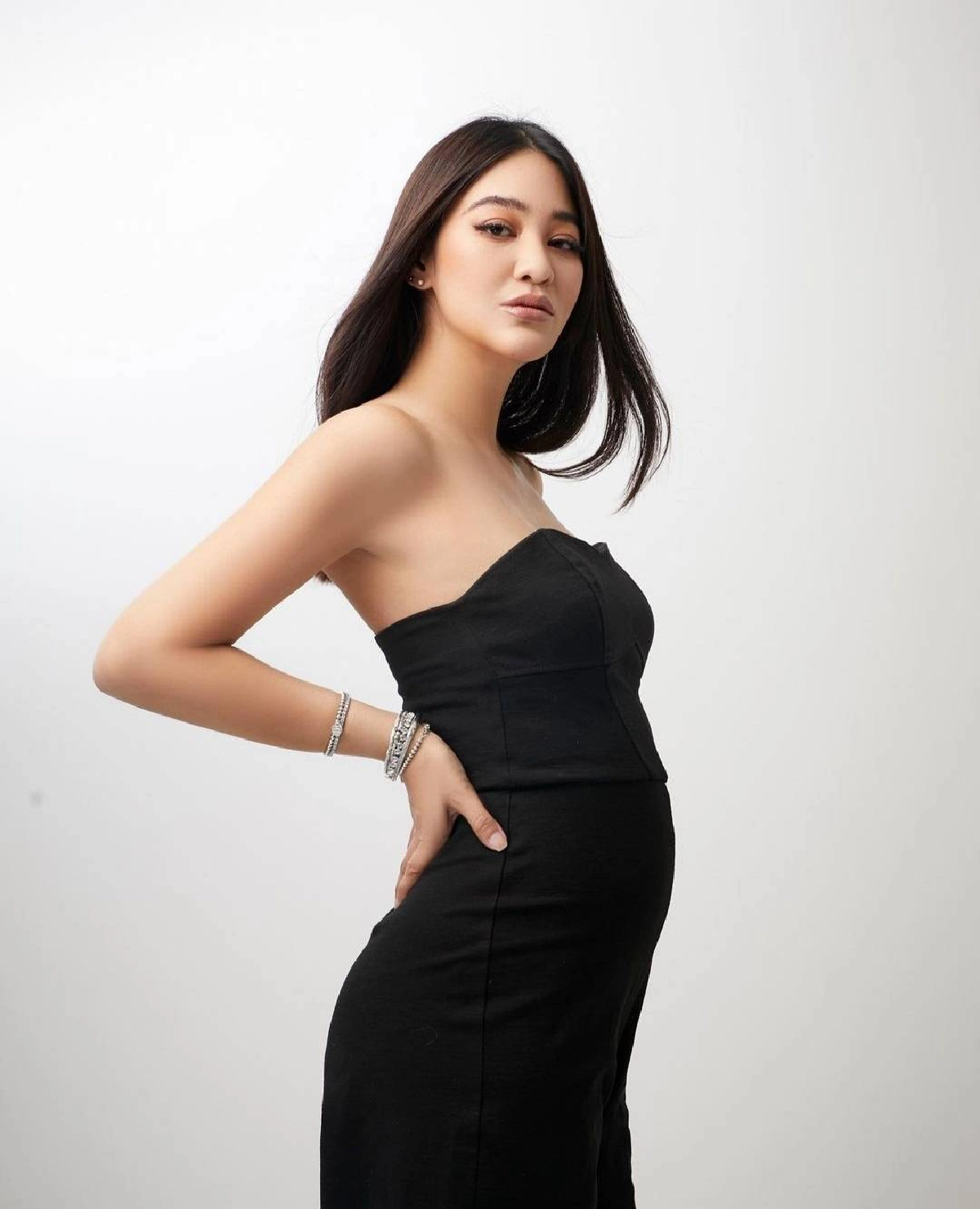 ว่าที่คุณแม่ป้ายแดง "พิตต้า ณ พัทลุง" โพสต์คลิปออกกำลังกาย ชาวเน็ตเป็นห่วง