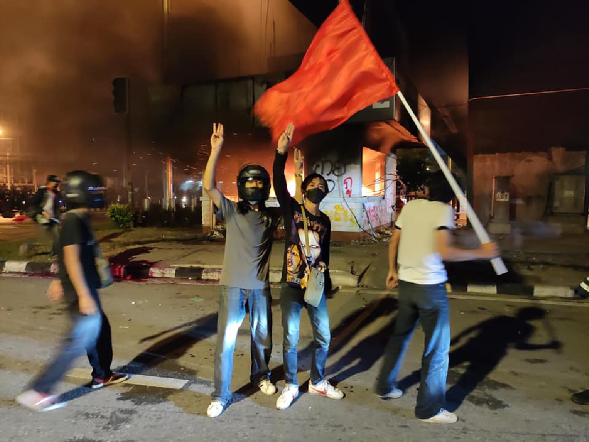 ส่องสัญญาณร้อน "ไล่ประยุทธ์" ก่อนสุกดิบ"ศึกซักฟอก"