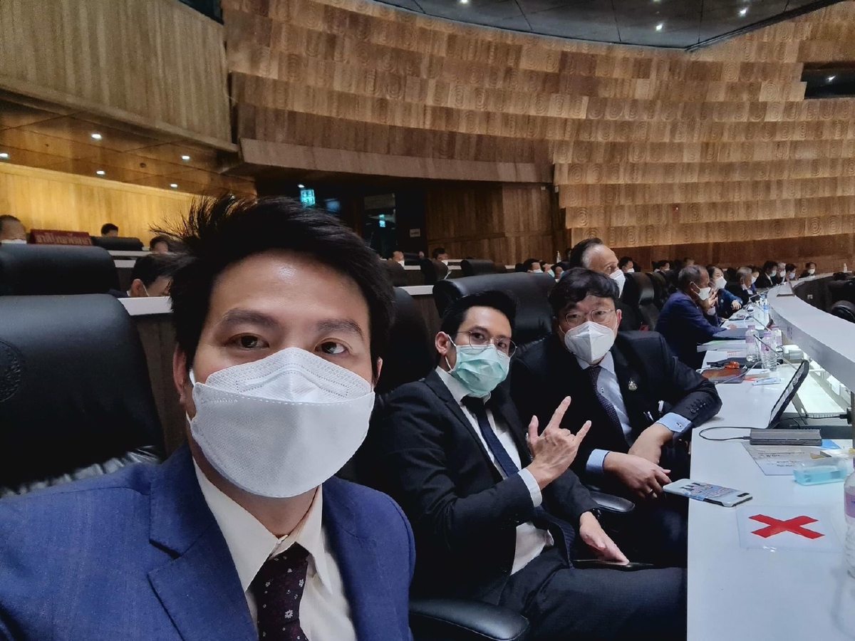 ป่วนแก้ รธน. ‘อนุทิน’ กอดสูตรมีชัย ขวางบัตร 2 ใบ