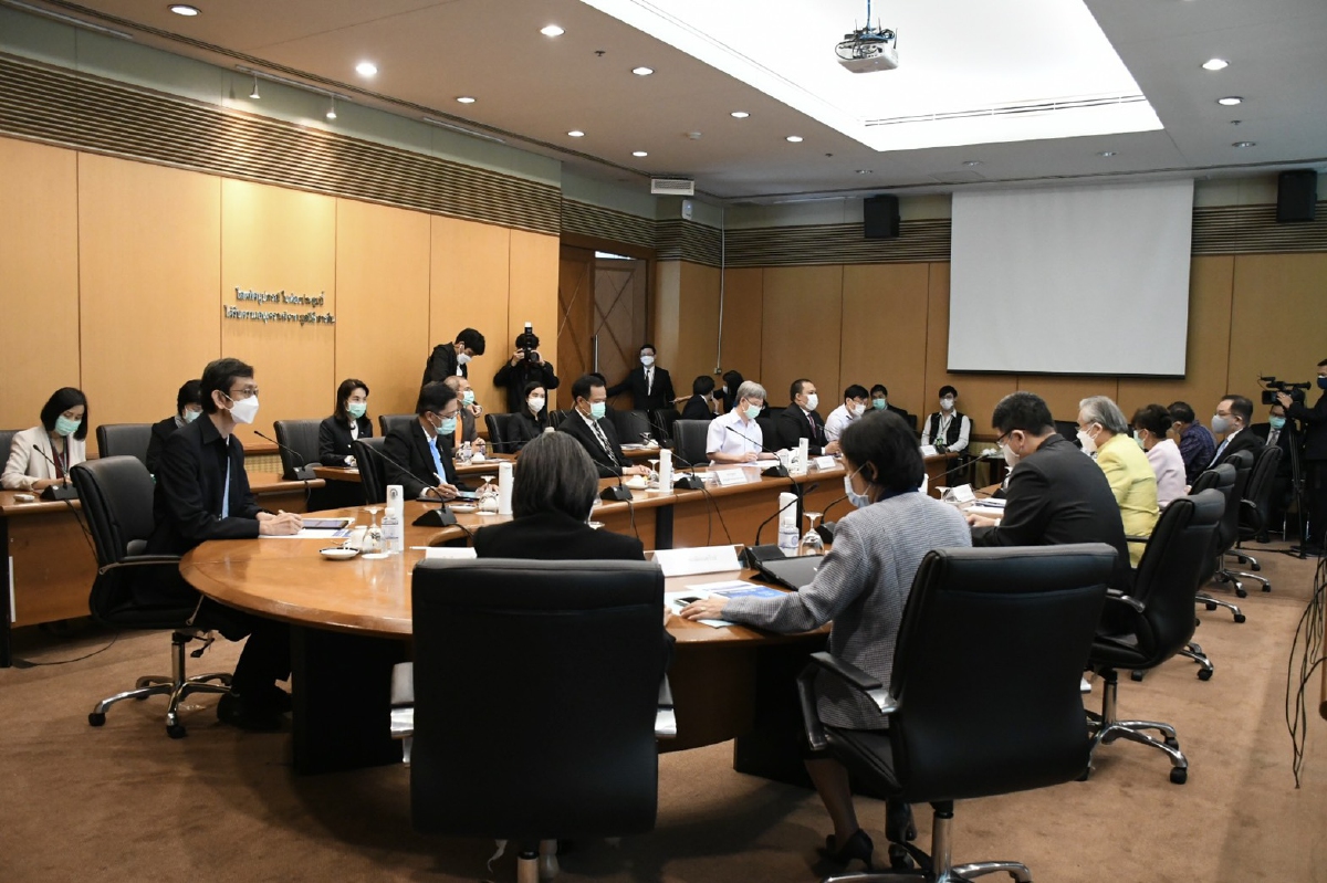 อนุทิน หารือ ดอน จัดหาวัคซีน โควิด-19 เพิ่ม ยันฉีดวัคซีนต่างชาติ กว่า 3แสนคน