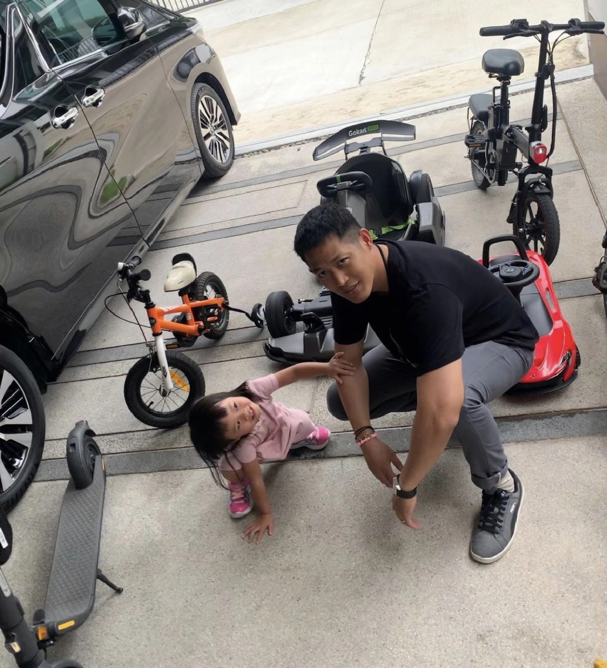 ชวนขนลุก “ตู่ ภพธร” โพสต์ภาพ เอาจิ้งจกยางวางบนหน้า