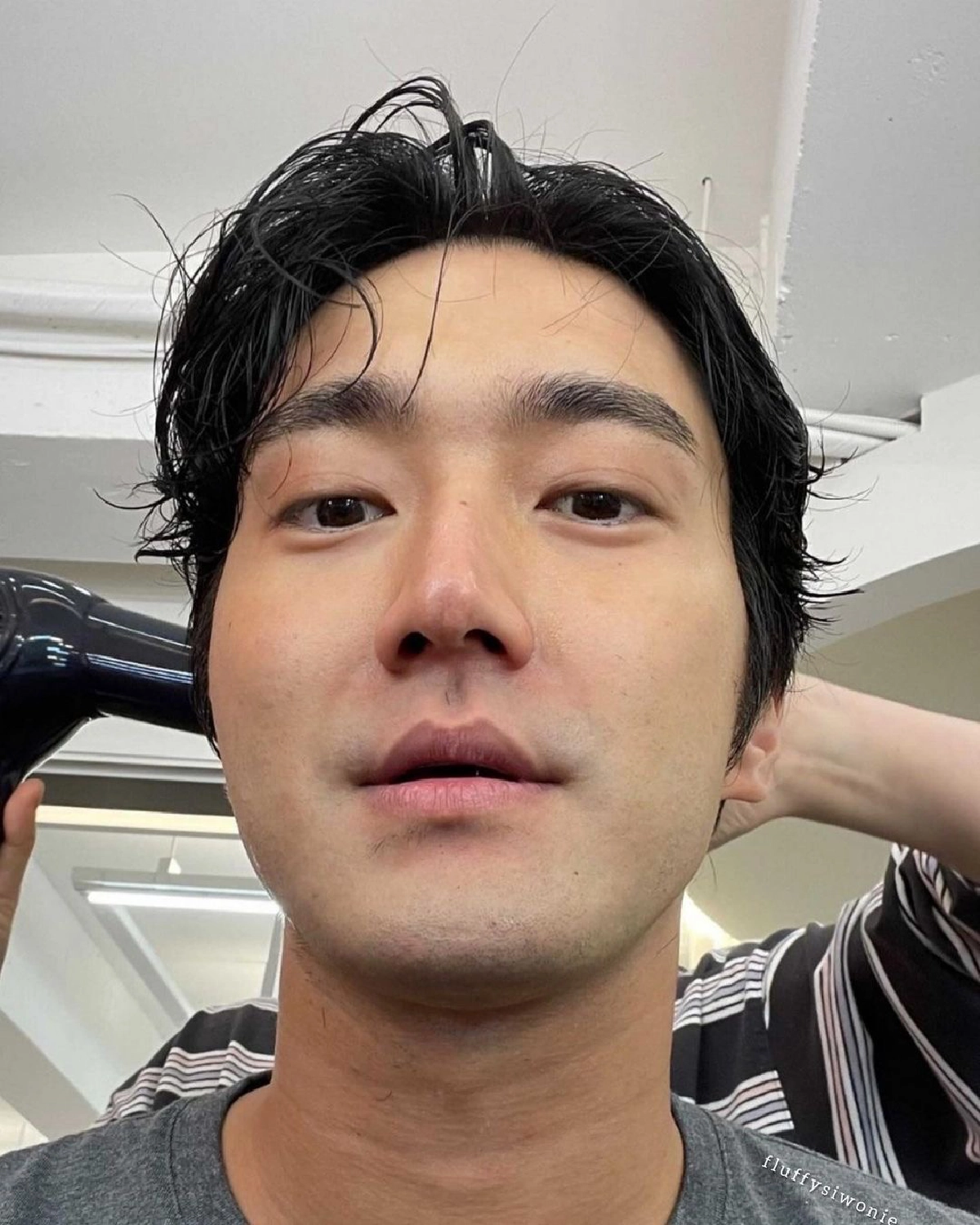 “ชเวซีวอน” ปิดฉากลุงหนวดดก อัดคลิปโกนหนวดโชว์