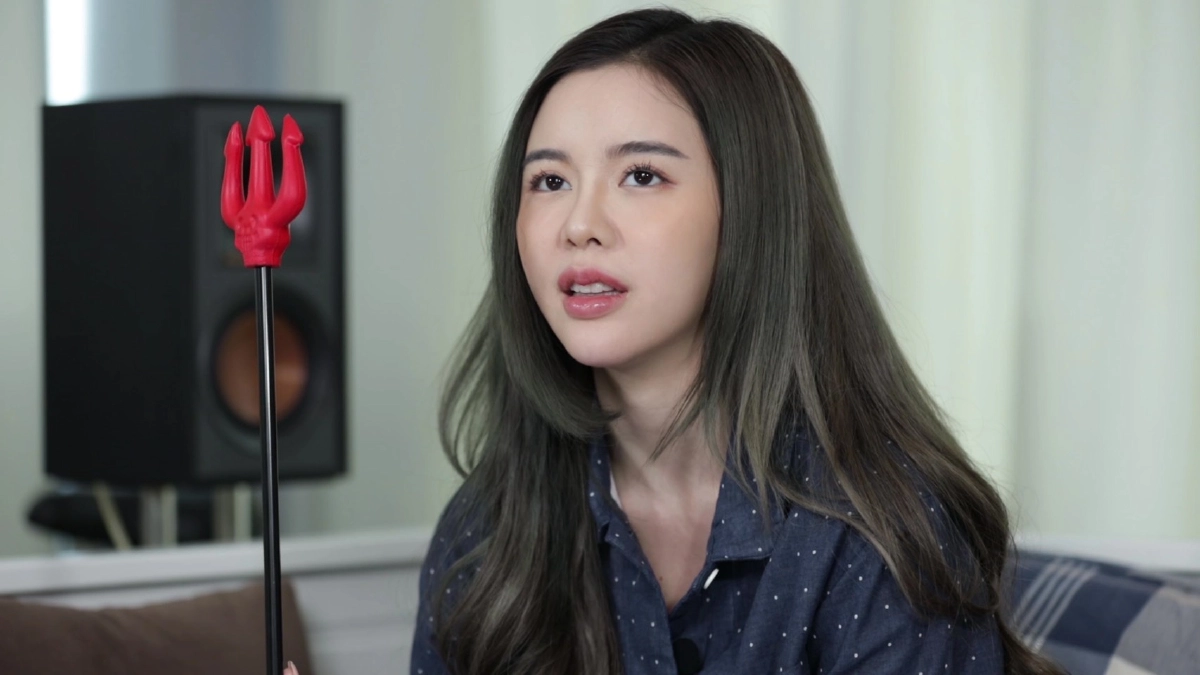 ล้วงเรื่องลับใต้เตียงดารา “ไอซ์” แฉ “เคน” ไม่ใส่กางเกงใน-รักแร้เหนียว 