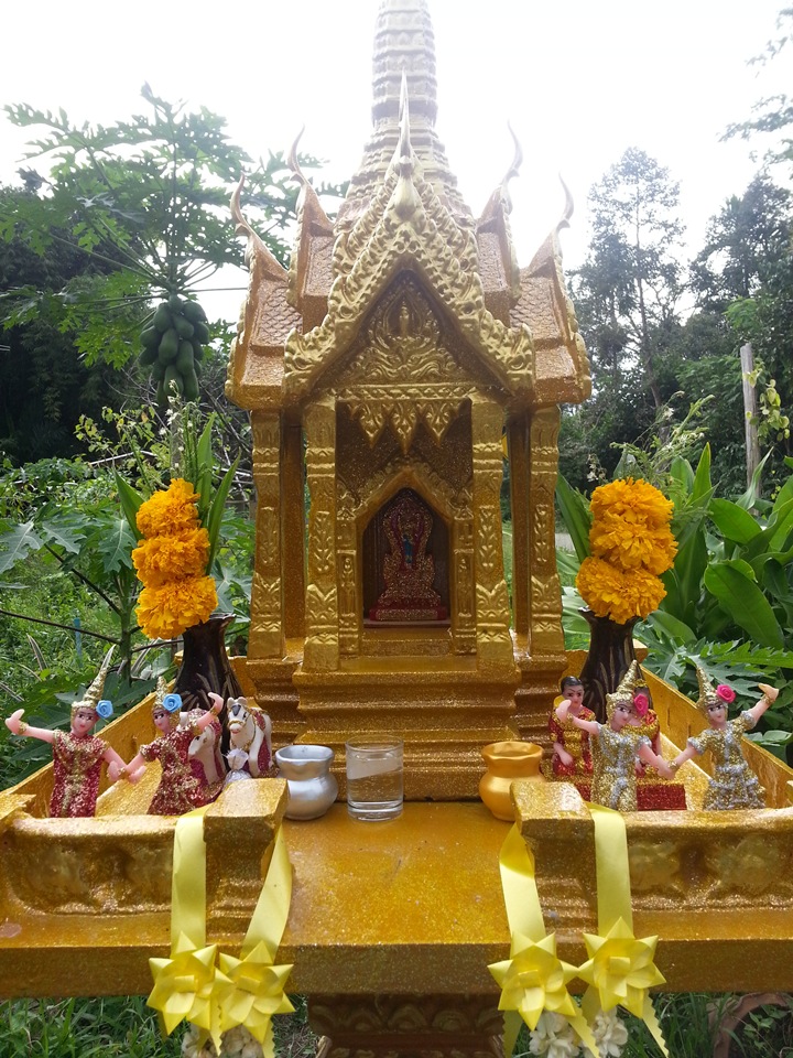 "พระภูมิเจ้าที่" บูชาให้ดี เพื่อบ้านอยู่แล้วรุ่งเรืองร่มเย็น