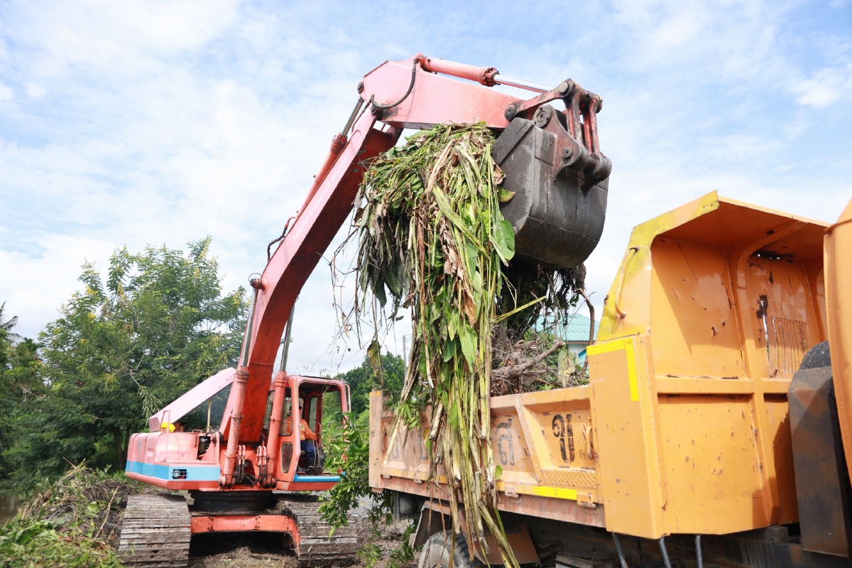 รับฤดูมรสุม "นิพนธ์" สั่งปภ.ขุดคูคลอง หวั่นน้ำเอ่อล้นท่วมบ้านเรือนประชาชน