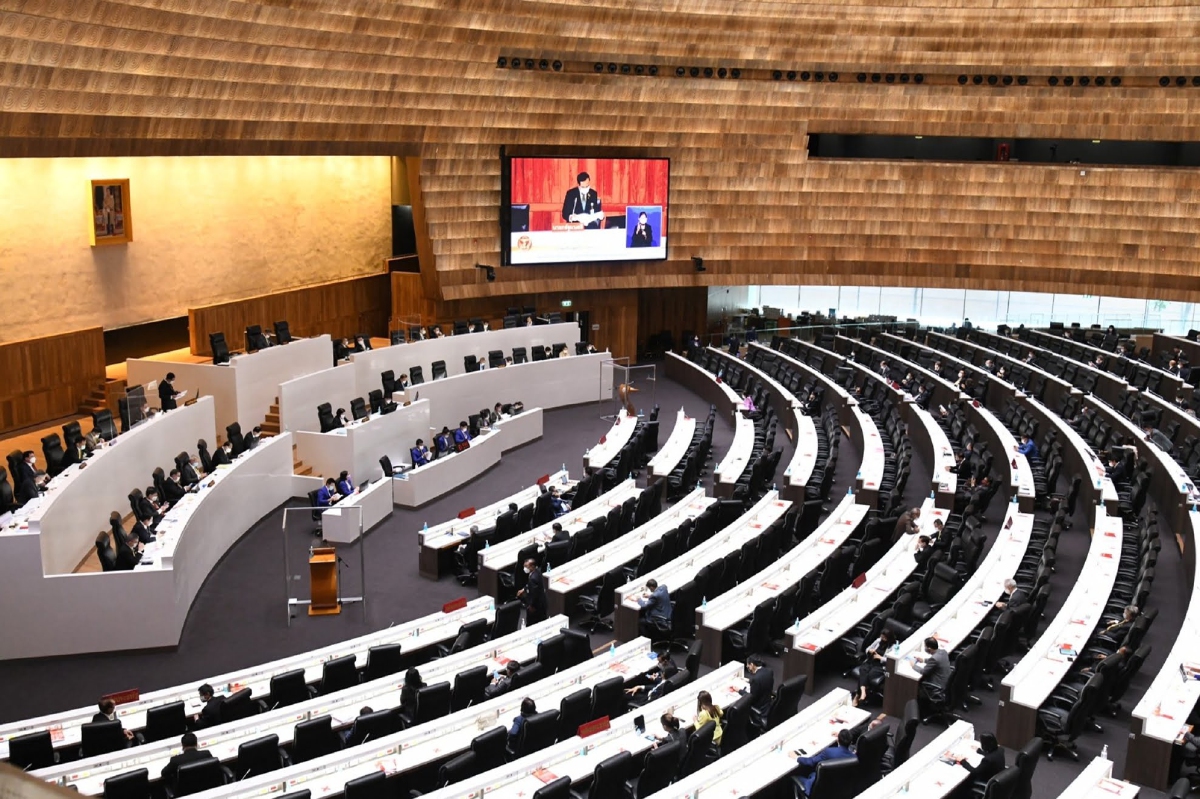 เดือน"ตุลาอาถรรพ์" จ้องเขย่าซ้ำเก้าอี้นายกฯ ลุงตู่