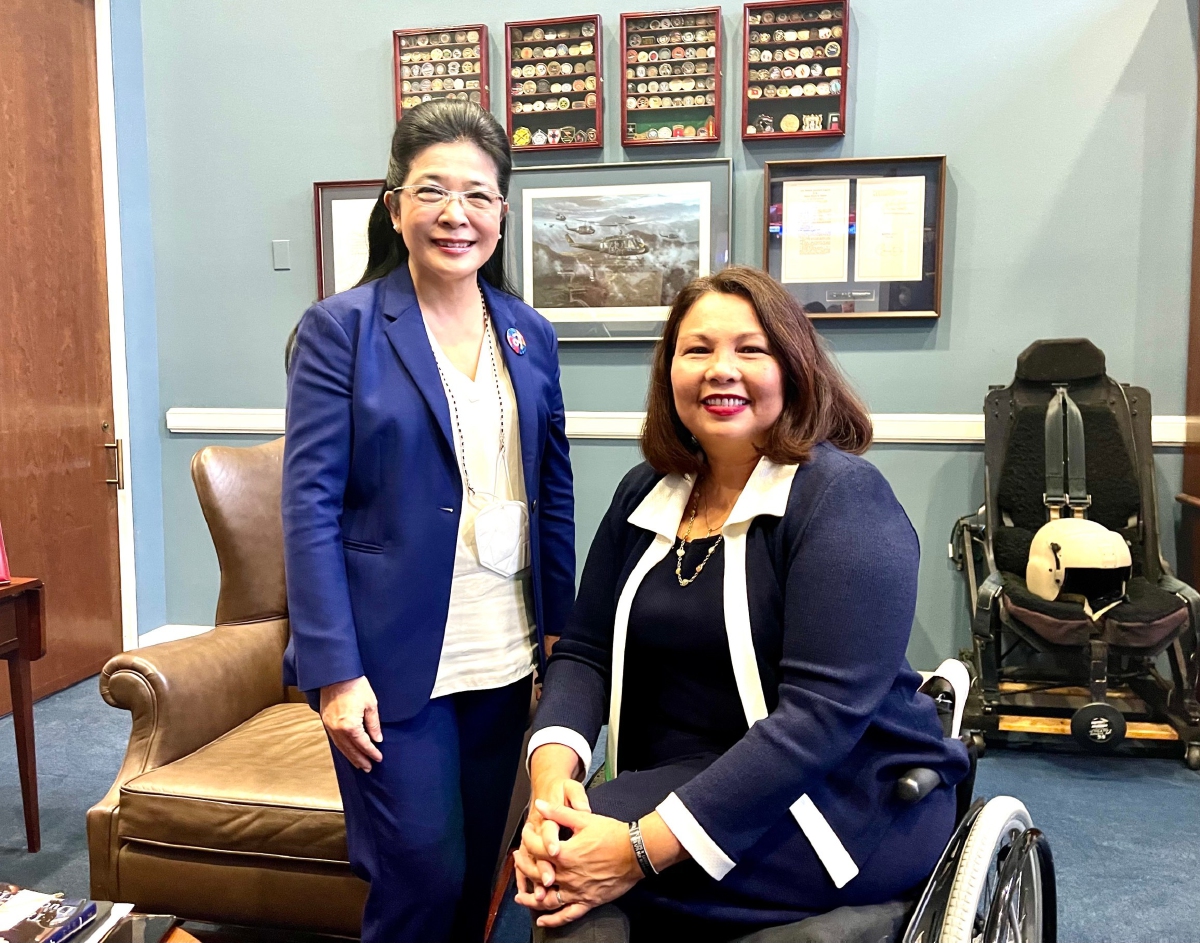 คุณหญิงสุดารัตน์ บินพบ ส.ว.แทมมี่ สหรัฐอเมริกา หารือความร่วมมือสู้โควิด-19