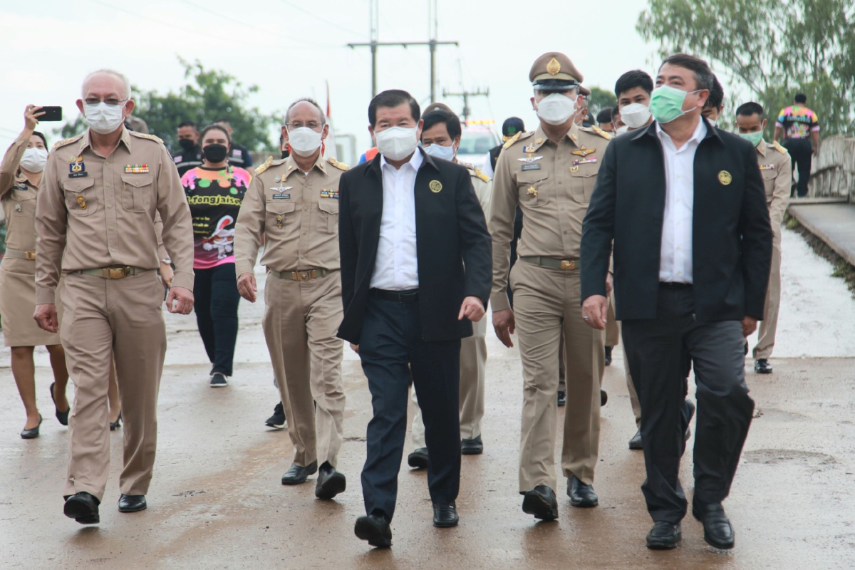 นายนิพนธ์ รมช.มหาดไทย ติดตามสถานการณ์น้ำท่วมที่จ.เพชรบูรณ์