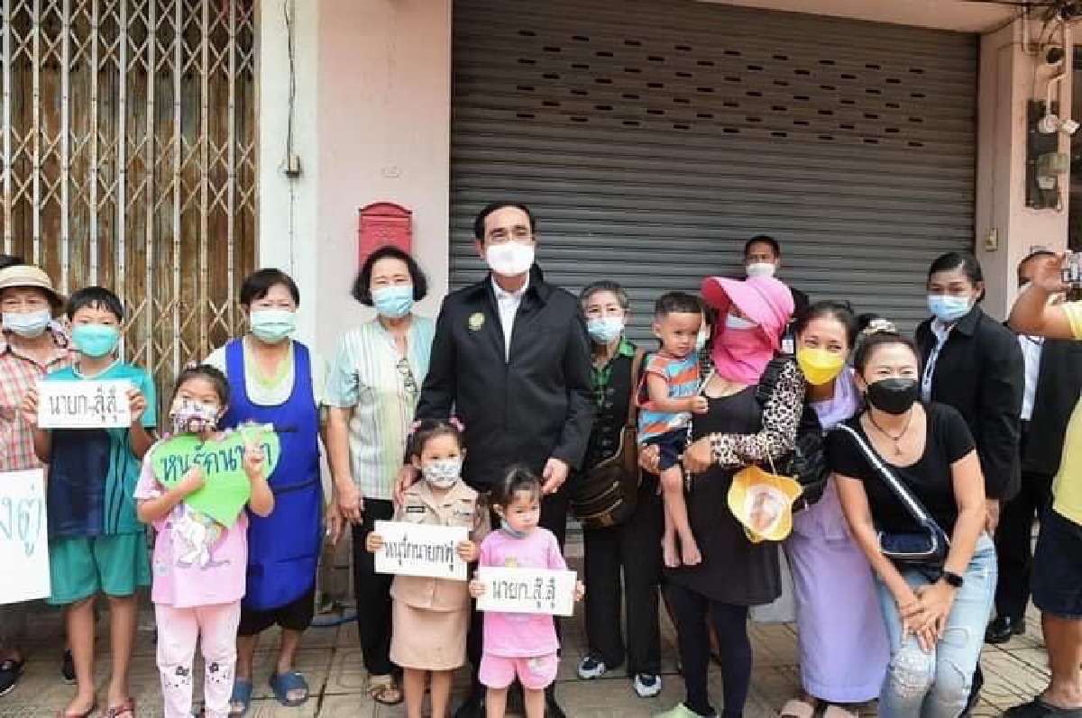"นายกฯ" ควง อนุพงษ์ ลงเพชรบุรี ลั่น ขอให้คนไทยรักกัน สั่ง ส.ส.ดูแลพื้นที่