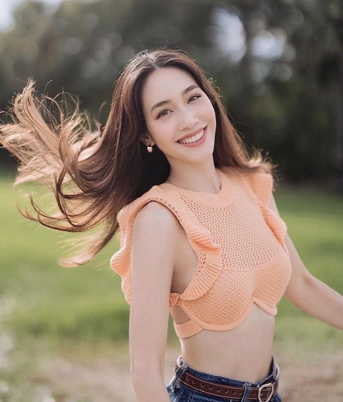 แคปชั่นท้า "มิน พีชญา" ตอกย้ำว่าโสด ใครมาขอแม่ยกที่ให้ 500 ไร่