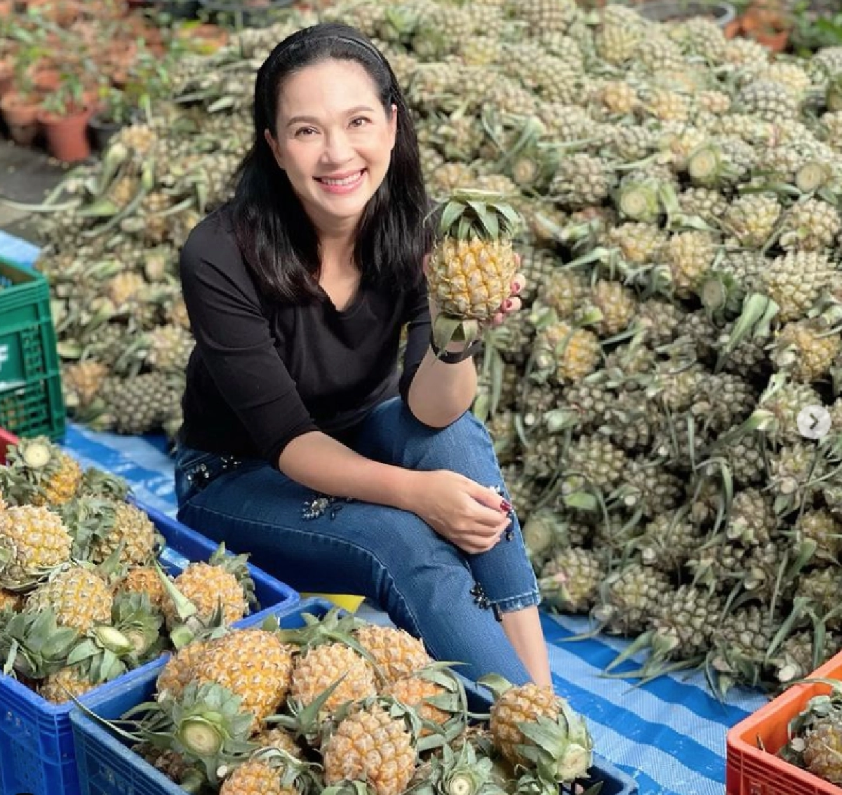 "แหม่ม คัทลียา" ช่วยผลไม้เชียงราย หลังพ่อค้าแม่ค้าเจอภาวะสินค้าล้นตลาด