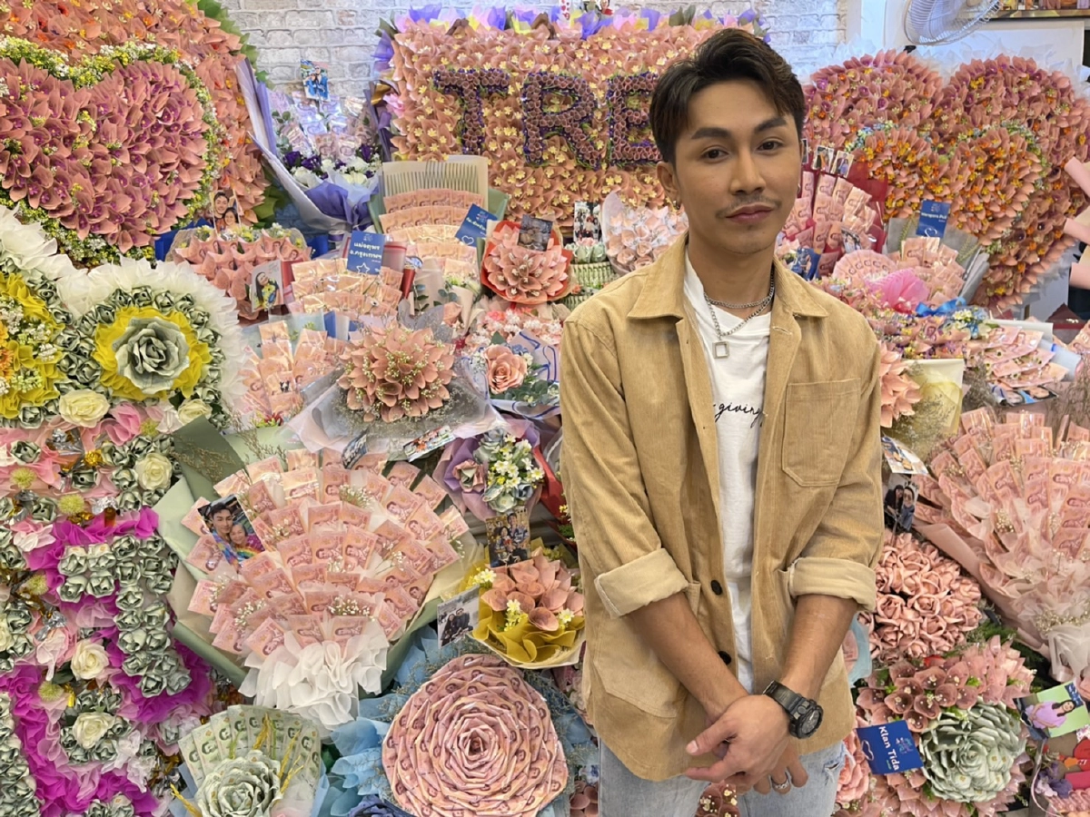 ยิ่งใหญ่อลังการ "ตรี ชัยณรงค์" ขอบคุณ FC ส่งของขวัญวันเกิด เห็นแล้วมีอึ้ง