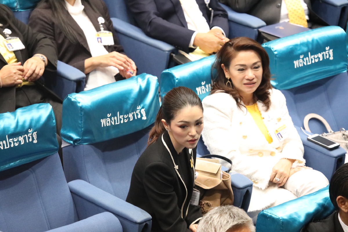 ฝืนความรู้สึกไม่ได้ เดียร์ "แหกมติพรรค" งดออกเสียง อนุทิน