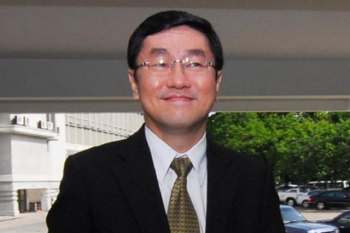 "หมอเลี๊ยบ"  สุรพงษ์  สืบวงศ์ลี อดีตรมว.ไอซีที  