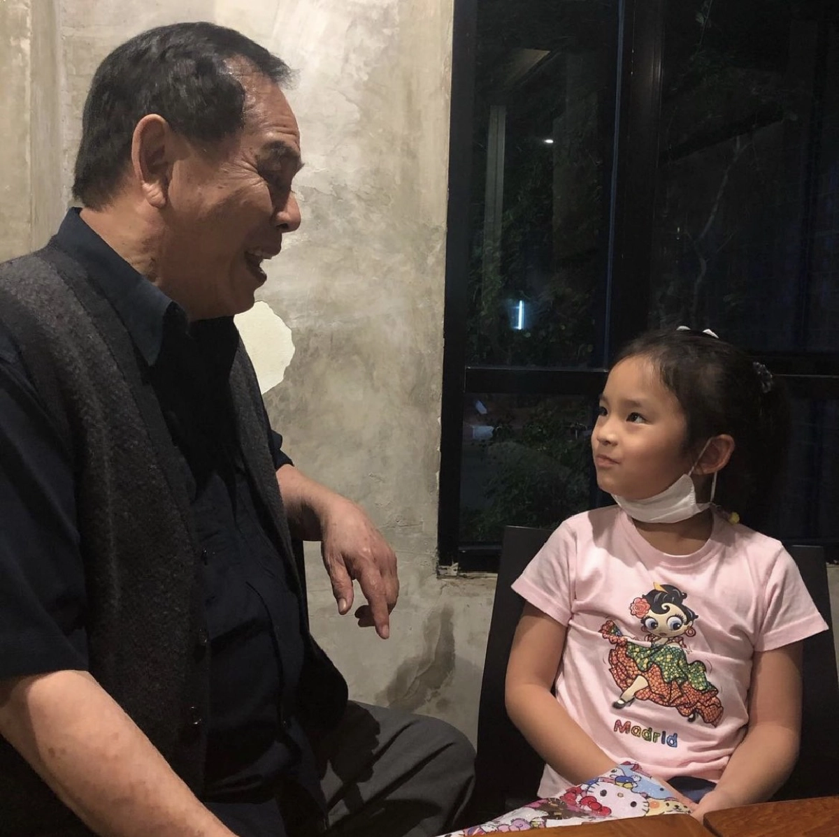 คุณปู่ไพวงษ์ คิดถึงหลานสาว "น้องปีใหม่" หลังโควิด-19 ทำให้ไม่เจอหลายเดือน
