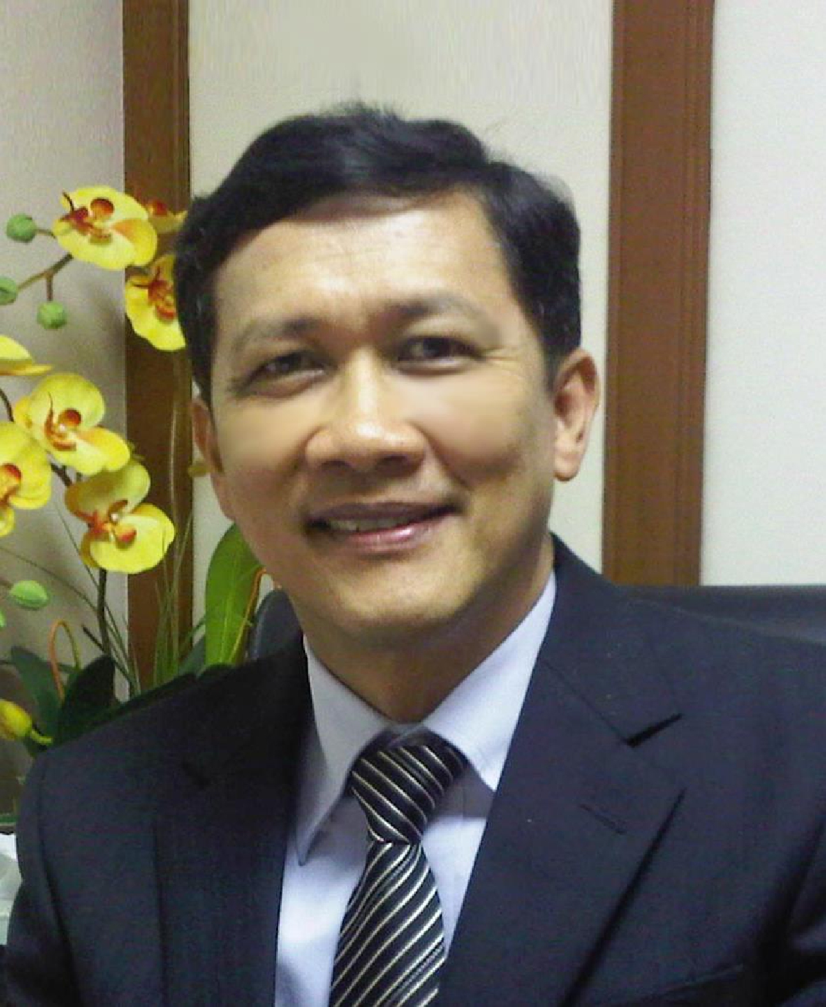 สามารถ  ราชพลสิทธิ์  ส.ส.ระบบัญชีรายชื่อพรรคประชาธิปัตย์และรองหัวหน้าพรรคปชป.