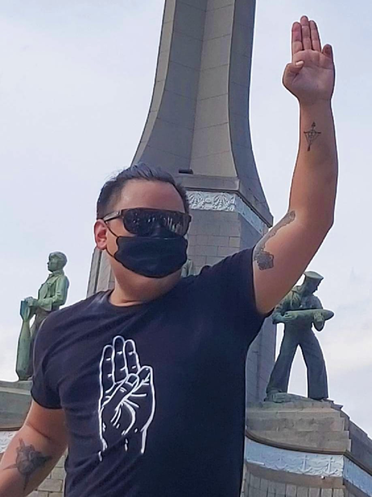 จับอาการ"ม็อบสามนิ้ว" หลังถูกทลายนั่งร้าน สะเทือนถึงคนเบื้องหลัง