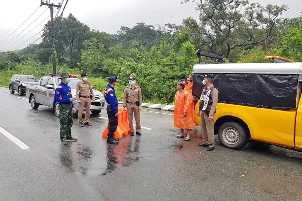 เคลียร์ดินสไลด์ "ทางหลวง" หมายเลข 12 แม่สอด – ตาก แล้ว แต่ให้ระมัดระวังเส้นทาง