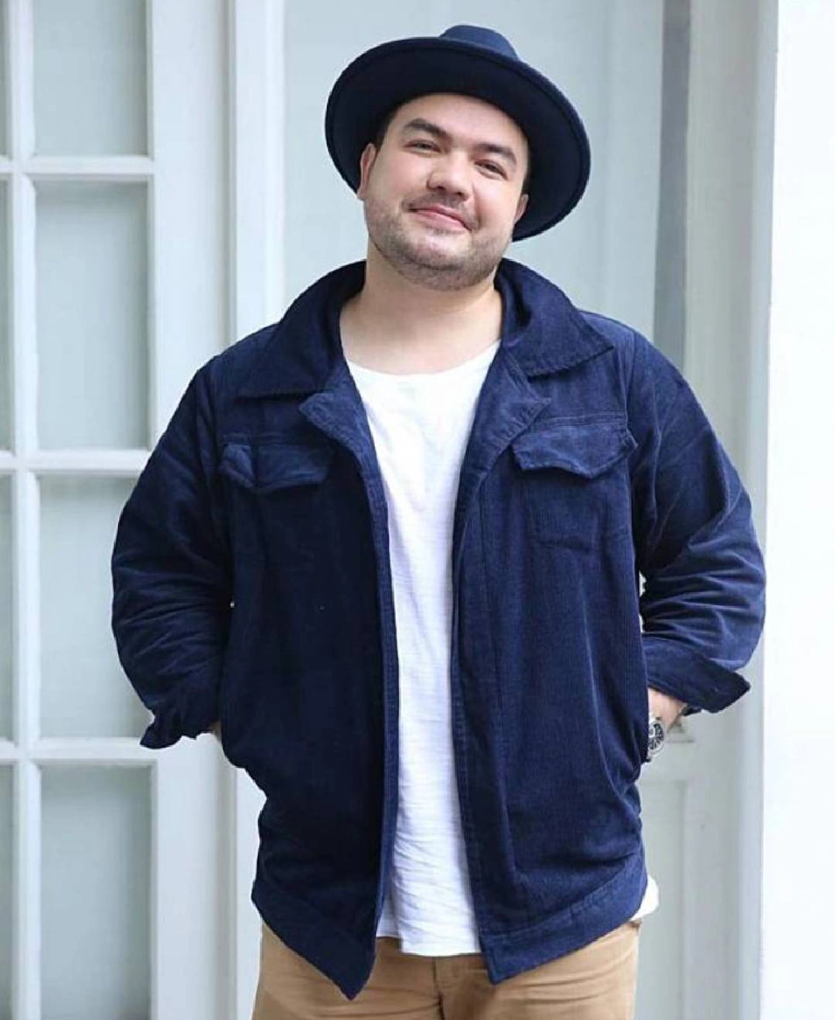 จับตาความสัมพันธ์ "โอ๊ต-มิน" หลังมีเพจดังใบ้ พี่หมีตามจีบนางเอกยิ้มสวย