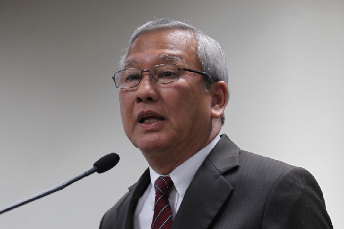 นิวัฒน์ธำรง บุญทรงไพศาล 