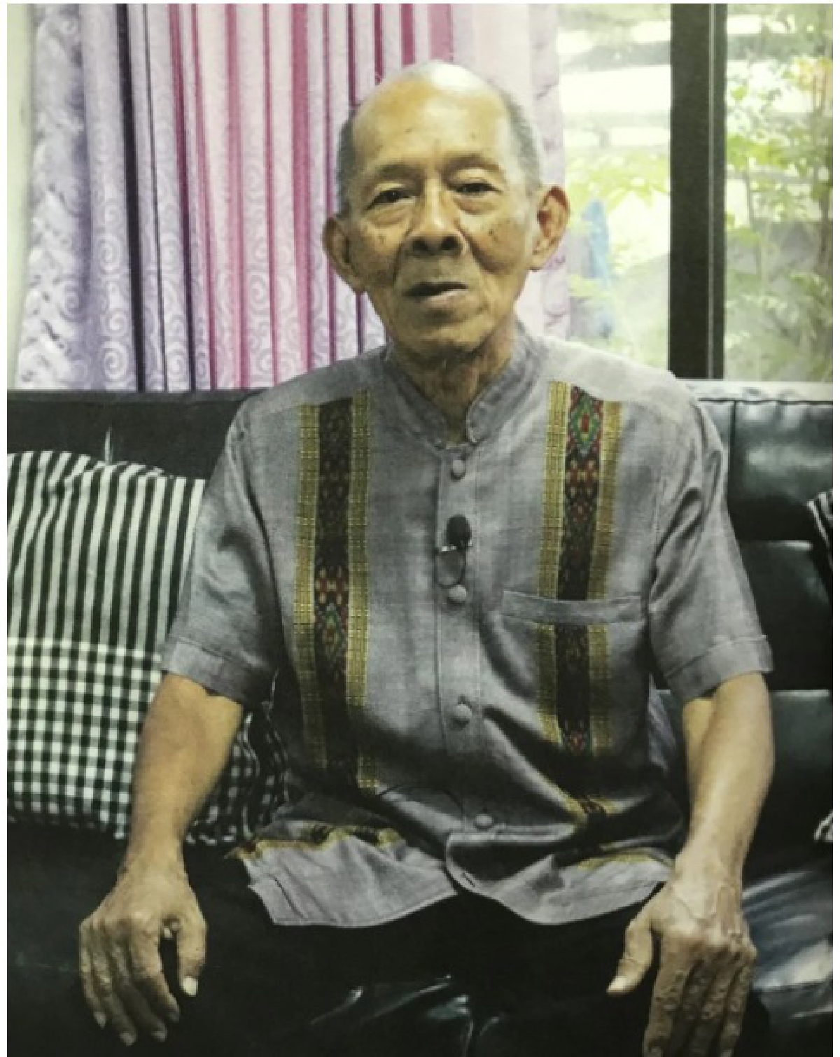 โปรดเกล้าฯพระราชทานยศ "พลเรือตรี" ทองย้อย บรมครูกาพย์เห่เรือ