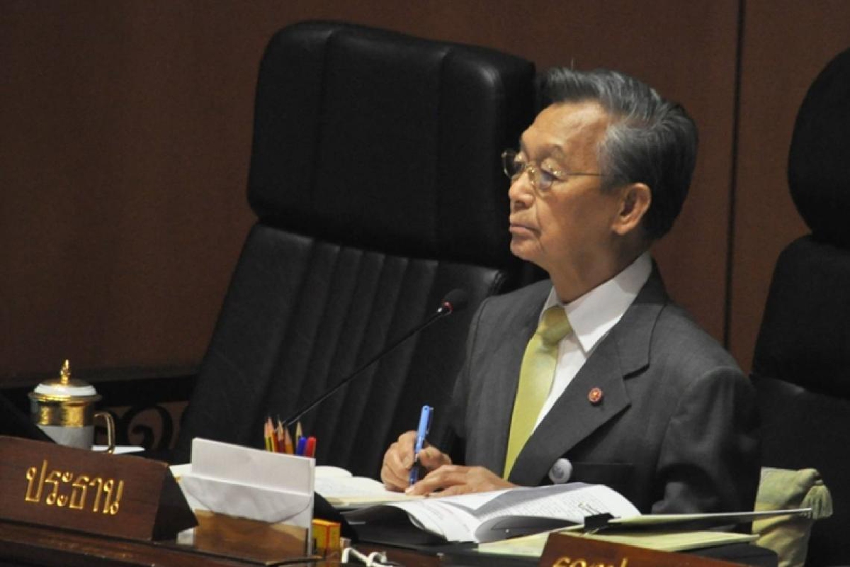 ชวน หลีกภัย ประธานสภาผู้แทนราษฎร เตรียมขึ้นบัลลังก์อีกครั้งในการประชุมสภาสมัยสามัญครั้งที่สอง