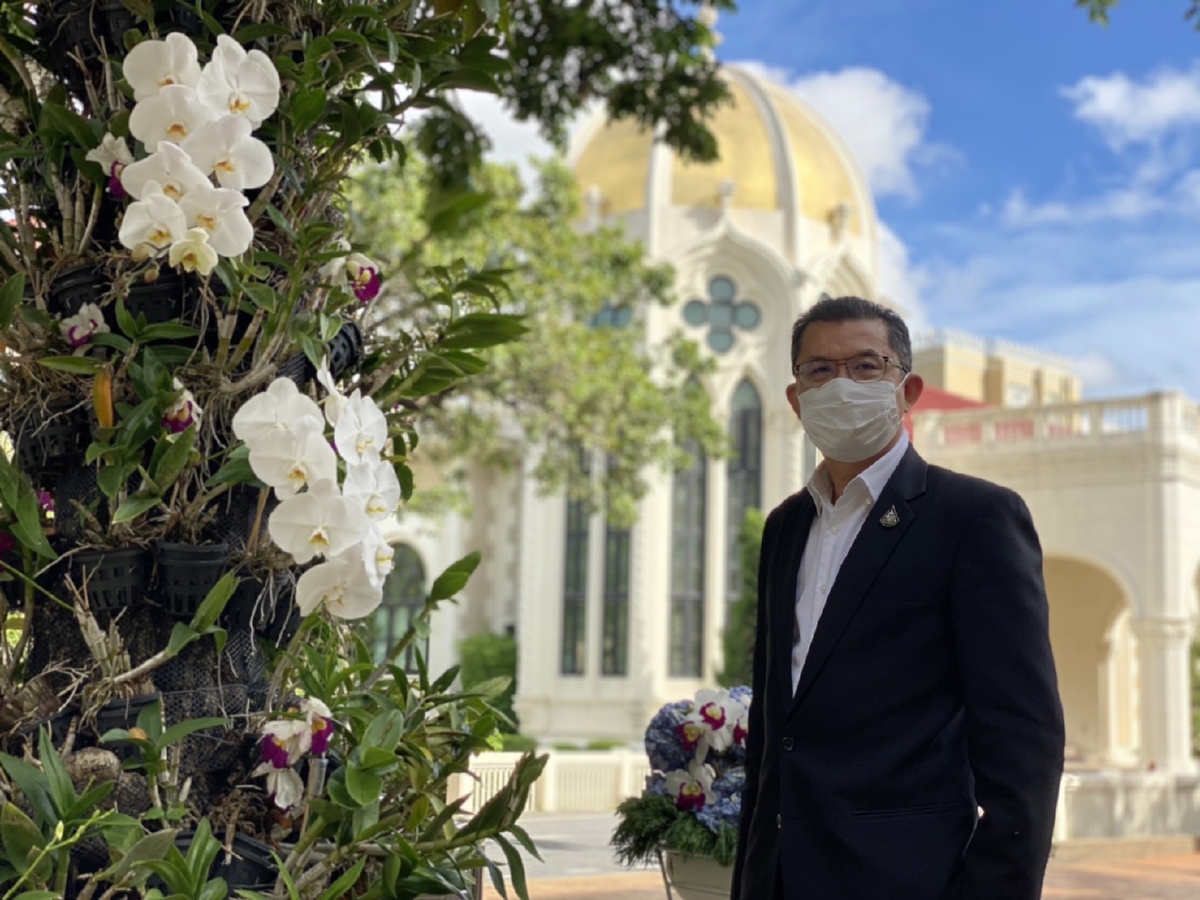 นายธีรภัทร ประยูรสิทธิ ปลัดสำนักนายกรัฐมนตรี 