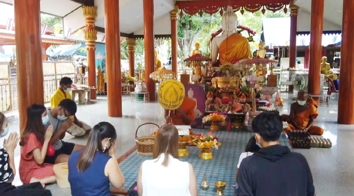 "เลขเด็ดงวดนี้1/11/64" บนขอโชค "หลวงพ่อหยกขาว" ได้สมใจ นำเงินแสนกลับมาถวาย