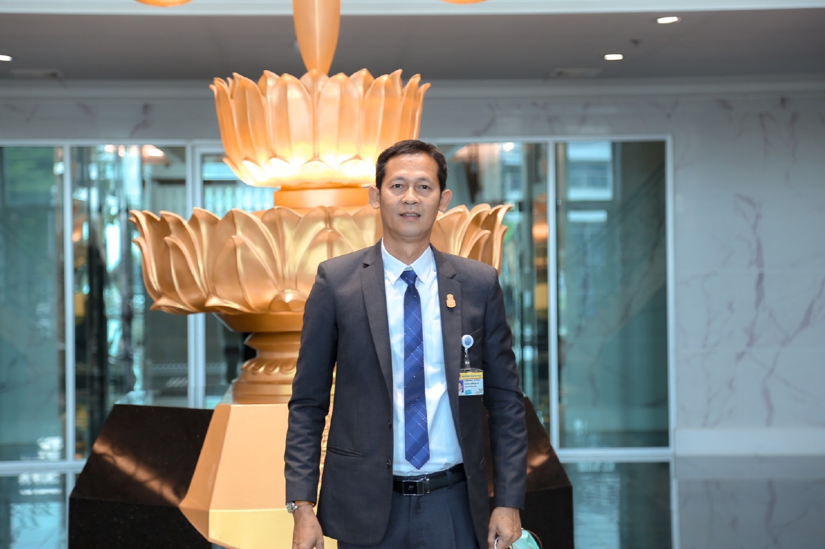 "ดร.สัณหพจน์ สุขศรีเมือง" ส.ส.เขต 2 จ.นครศรีธรรมราช พรรคพลังประชารัฐ 