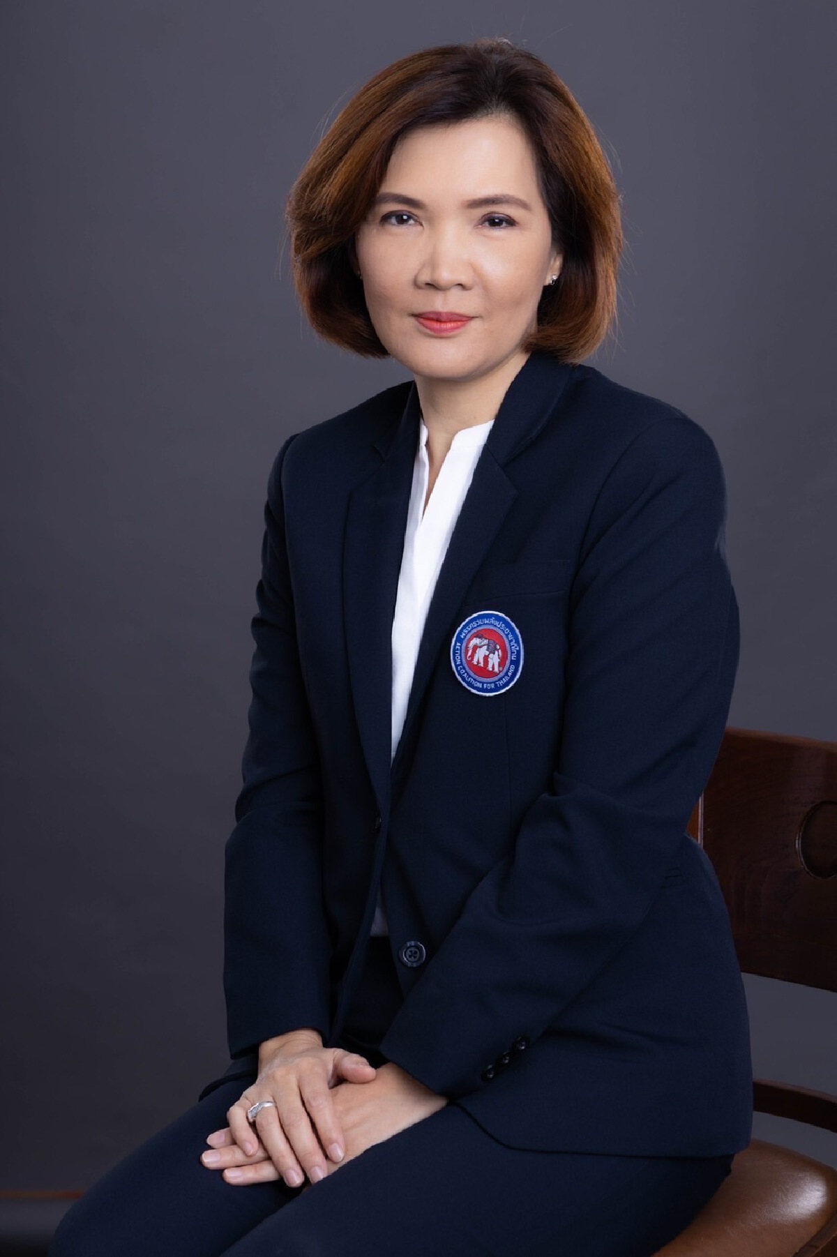 นางสุเนตตา แซ่โก๊ะ ผู้สมัครส.ส.ระบบบัญชีรายชื่อพรรครวมพลังประชาชาติไทย  ลำดับที่ 8  