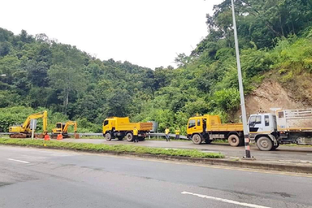 เคลียร์ดินสไลด์ "ทางหลวง" หมายเลข 12 แม่สอด – ตาก แล้ว แต่ให้ระมัดระวังเส้นทาง